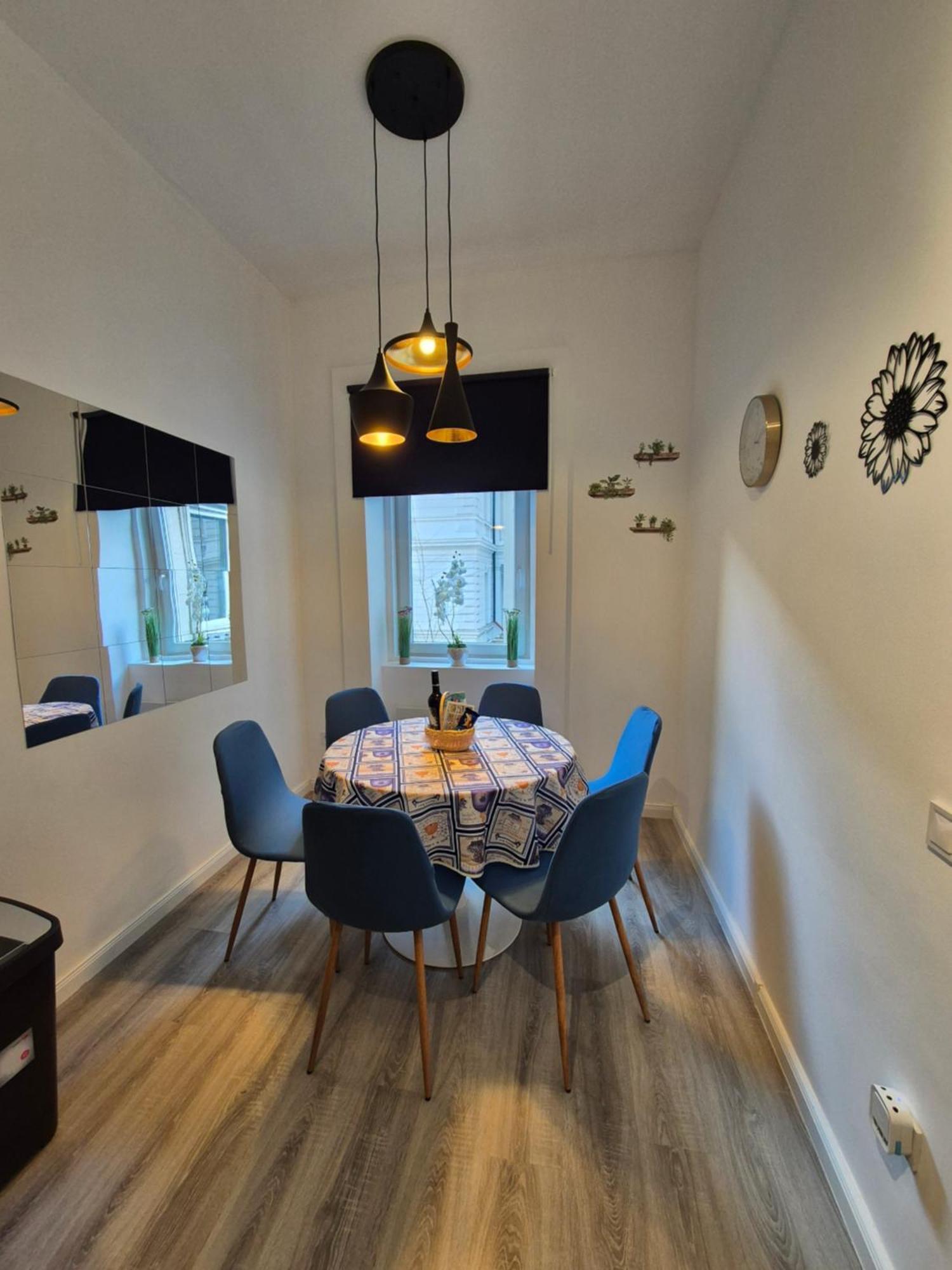 Damjanich 51- Lovely 3Bedroom Apartment Budapest Eksteriør bilde